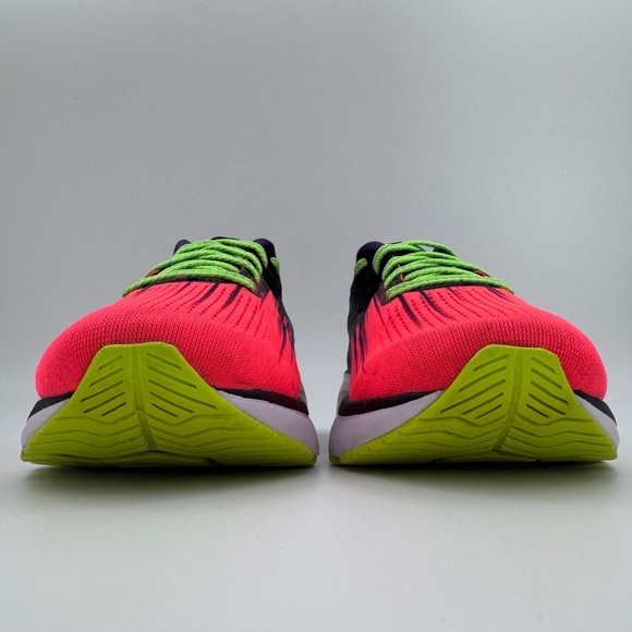 Women's Size 7 Saucony Guide 14 Running Shoes ViZiPRO - Coral Fade to Black - Picture 4 of 11